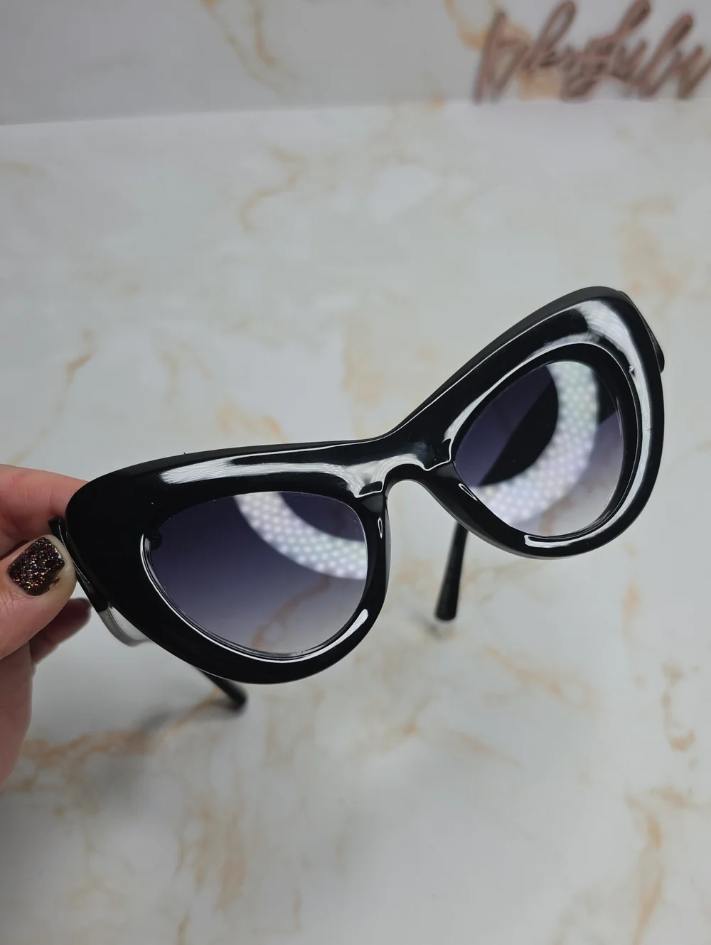 Black Oversized Papillon Cat-Eye Sunglasses